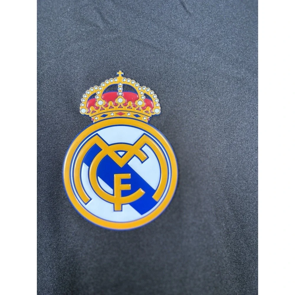 Real Madrid soccer football jersey size XL shirt polyester logo‎